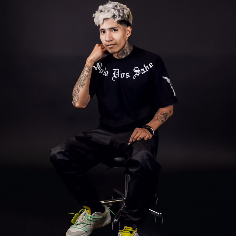 Black "Solo Dios Sabe" T-Shirt With Puff Print On Back